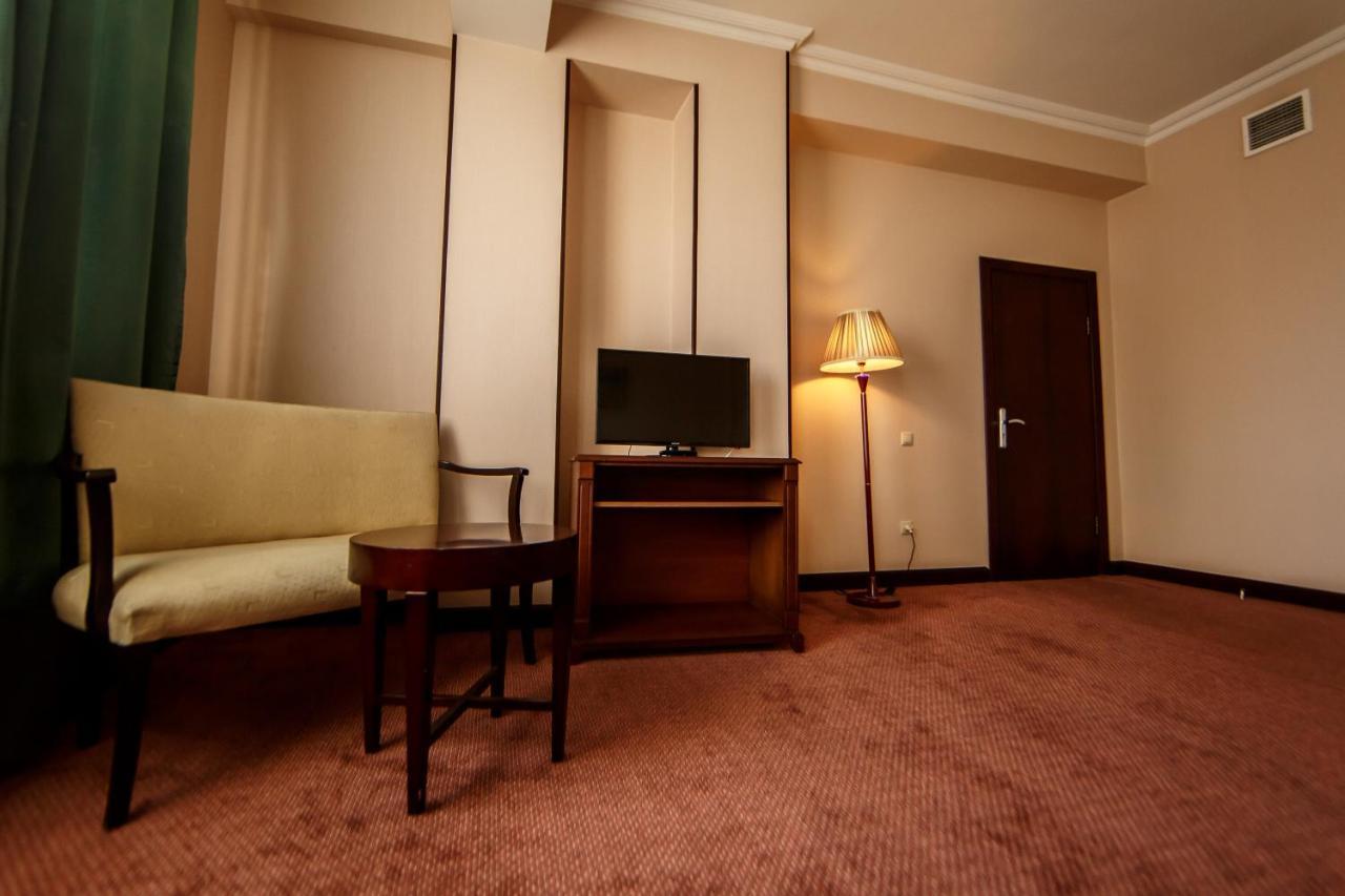 The Crown Hotel Bakü Dış mekan fotoğraf